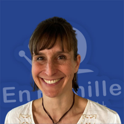 Janina, Ansprechpartnerin von EFI in Deutschland