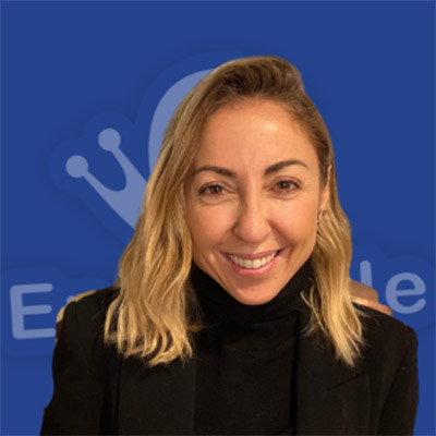 Nuria, EFI-Ansprechpartnerin f&uuml;r Spanien